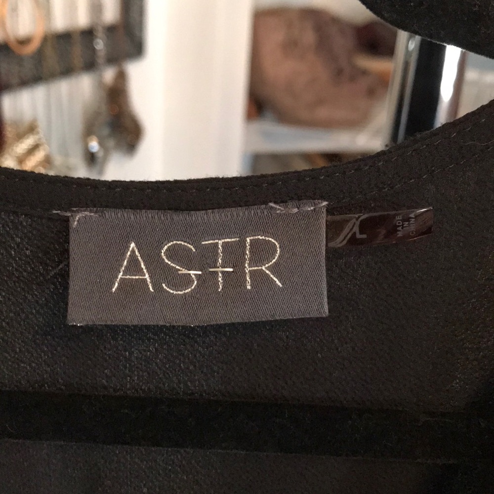 Romper - Picture 3 of 3